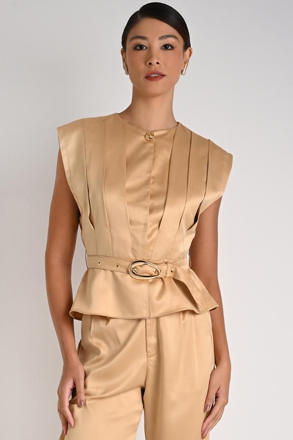 BLOUSE WITH PLEATS