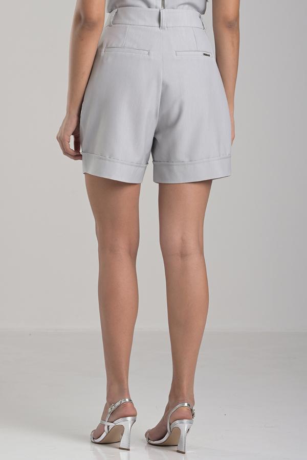 BERMUDA SHORTS WITH DOUBLE PLEATS AND LEATHER BELT