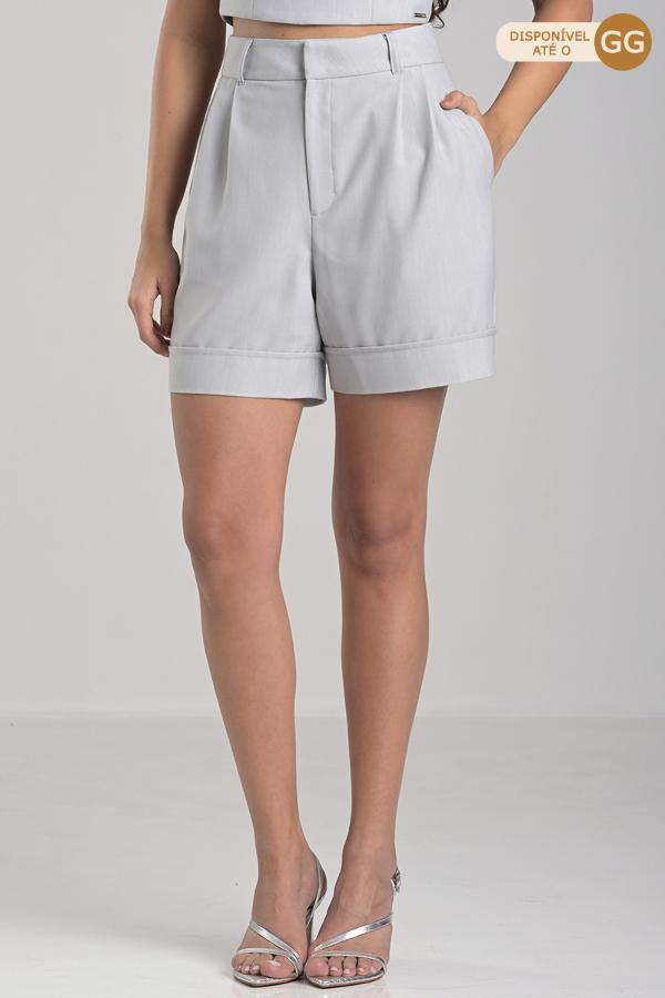 BERMUDA SHORTS WITH DOUBLE PLEATS AND LEATHER BELT