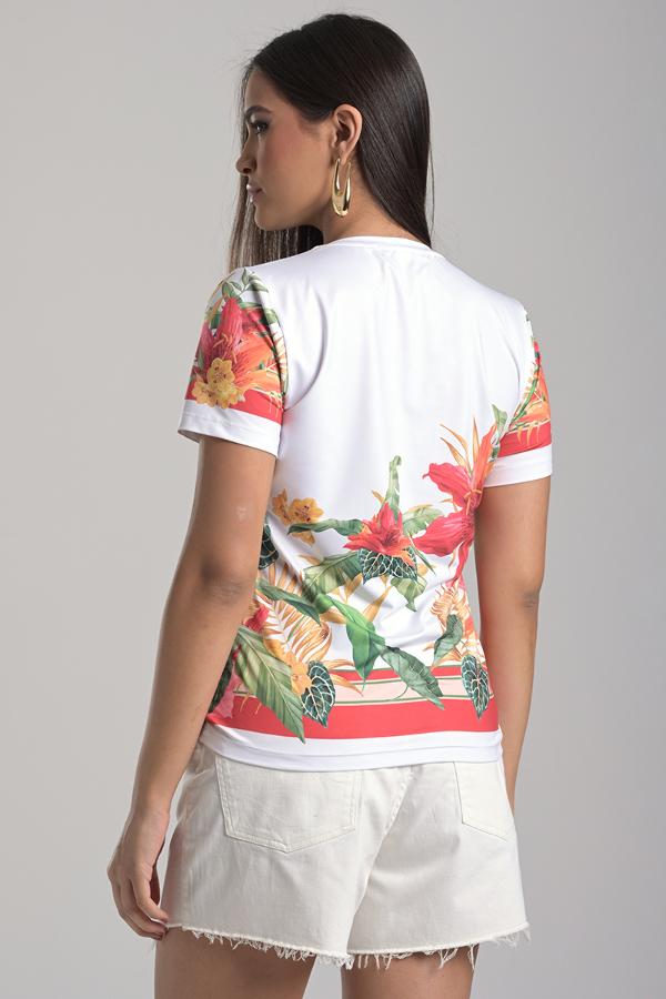 CLASSIC V-NECK T-SHIRT