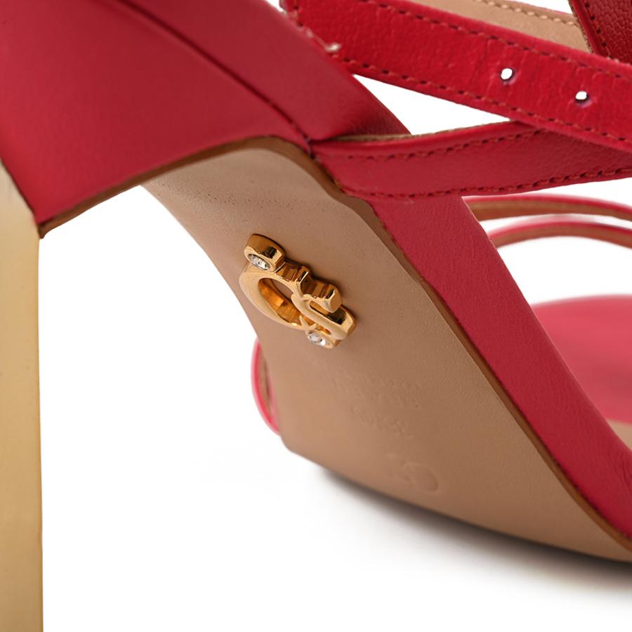 Minimal Red Orchid Sandal