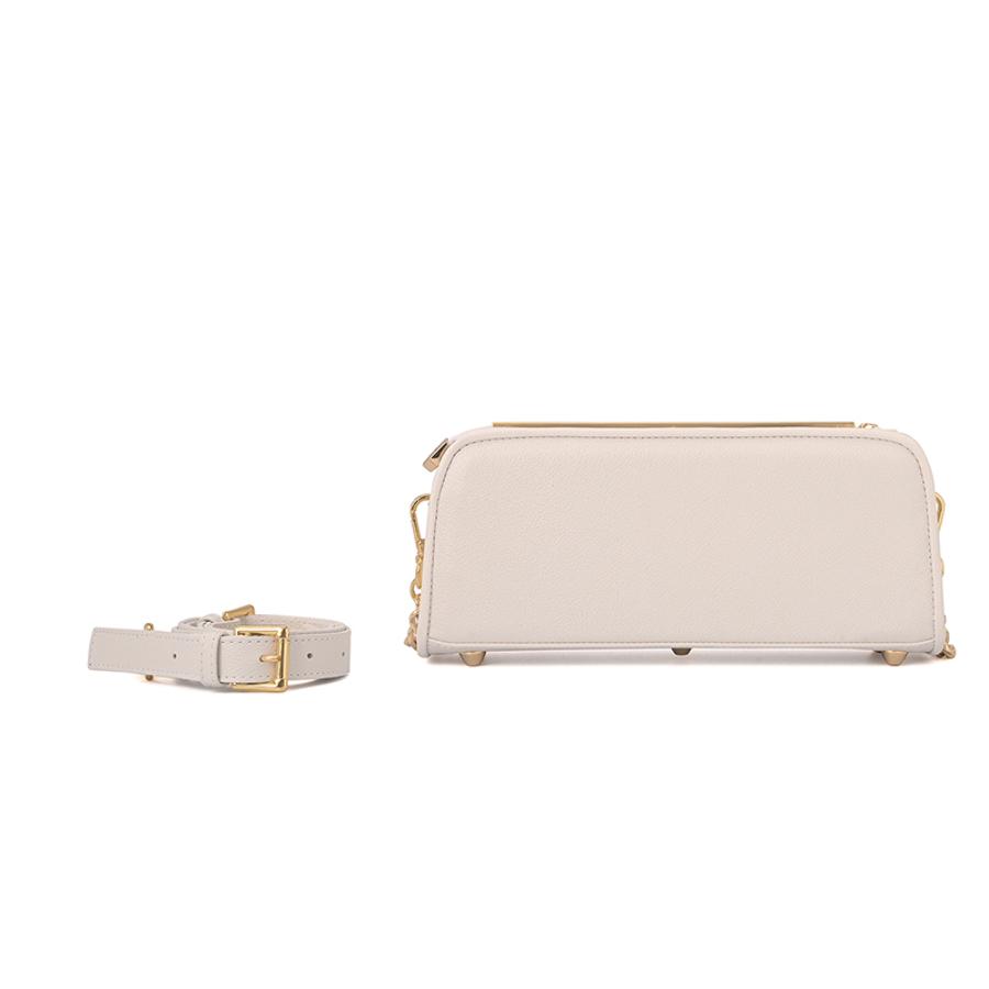 BAGUETTE BAG