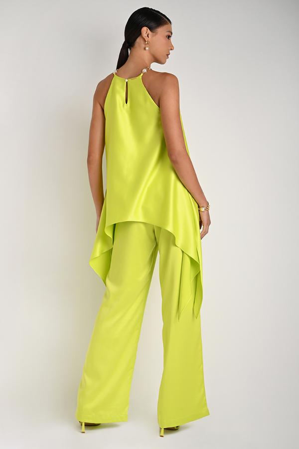 ASYMMETRIC HEM BLOUSE